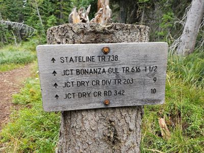 Cascade Pass Trail Sign