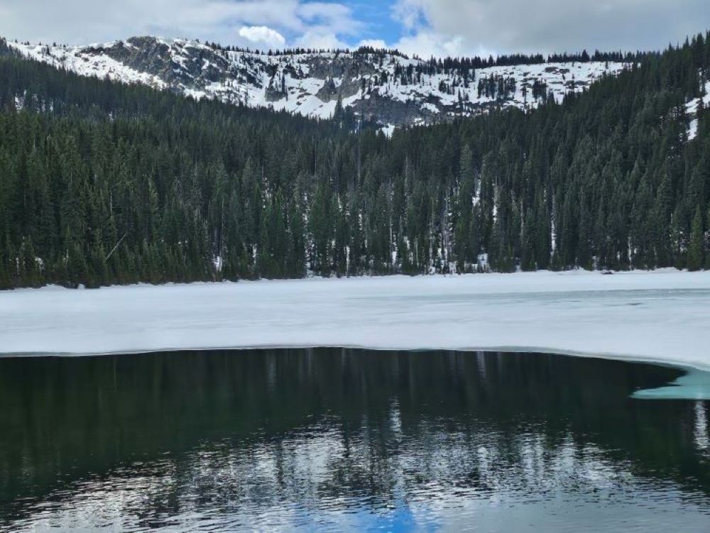 Lower Blossum Lake May 2024