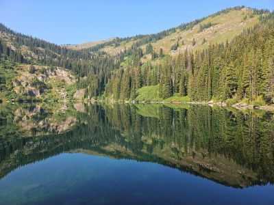 Middle Oregon Lake